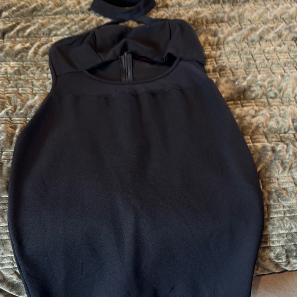 Elegant Black Sleeveless Dress